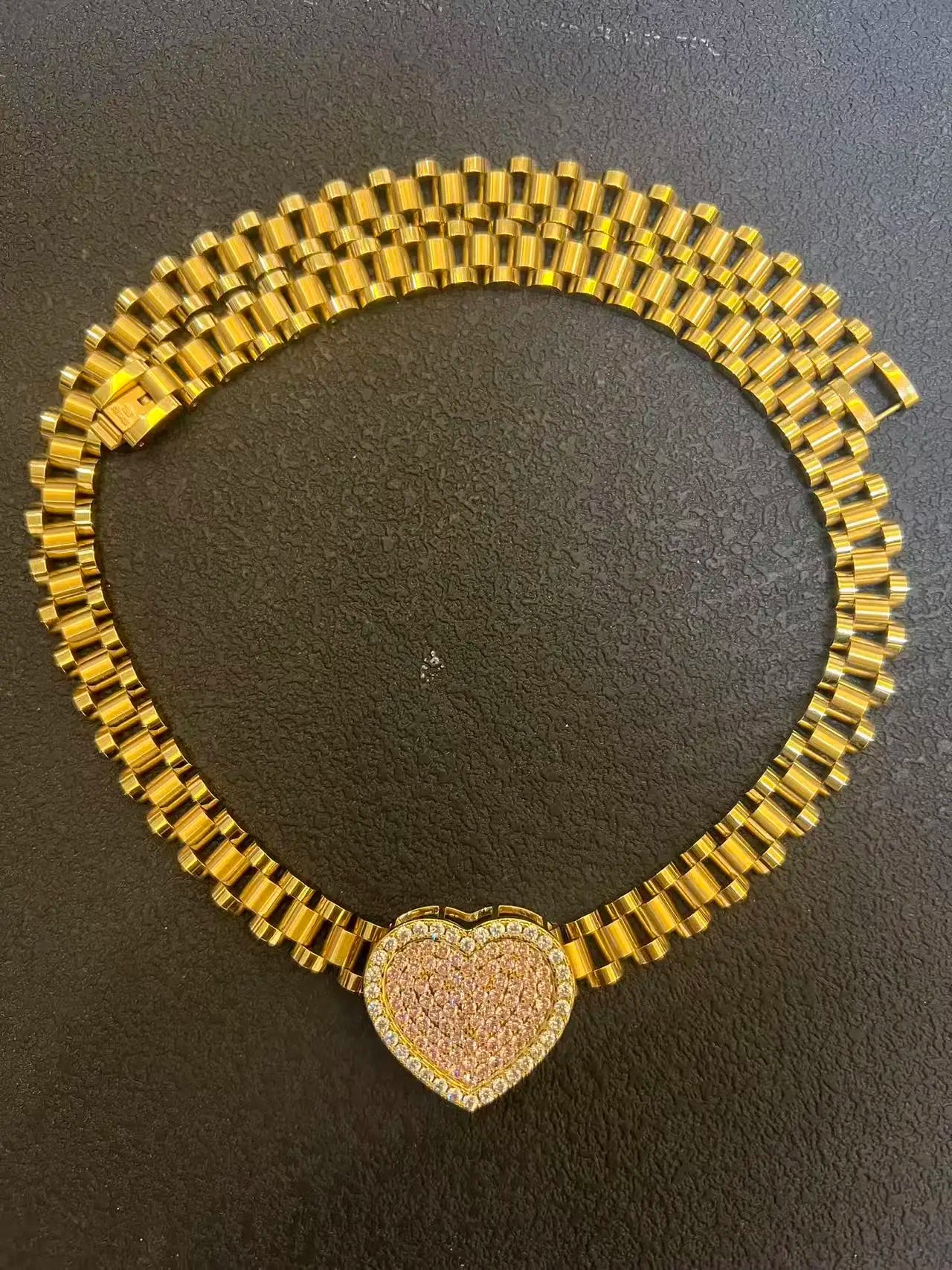 Nugget Rollie Chain Diamond CZ Heart Frame Pendant Necklace