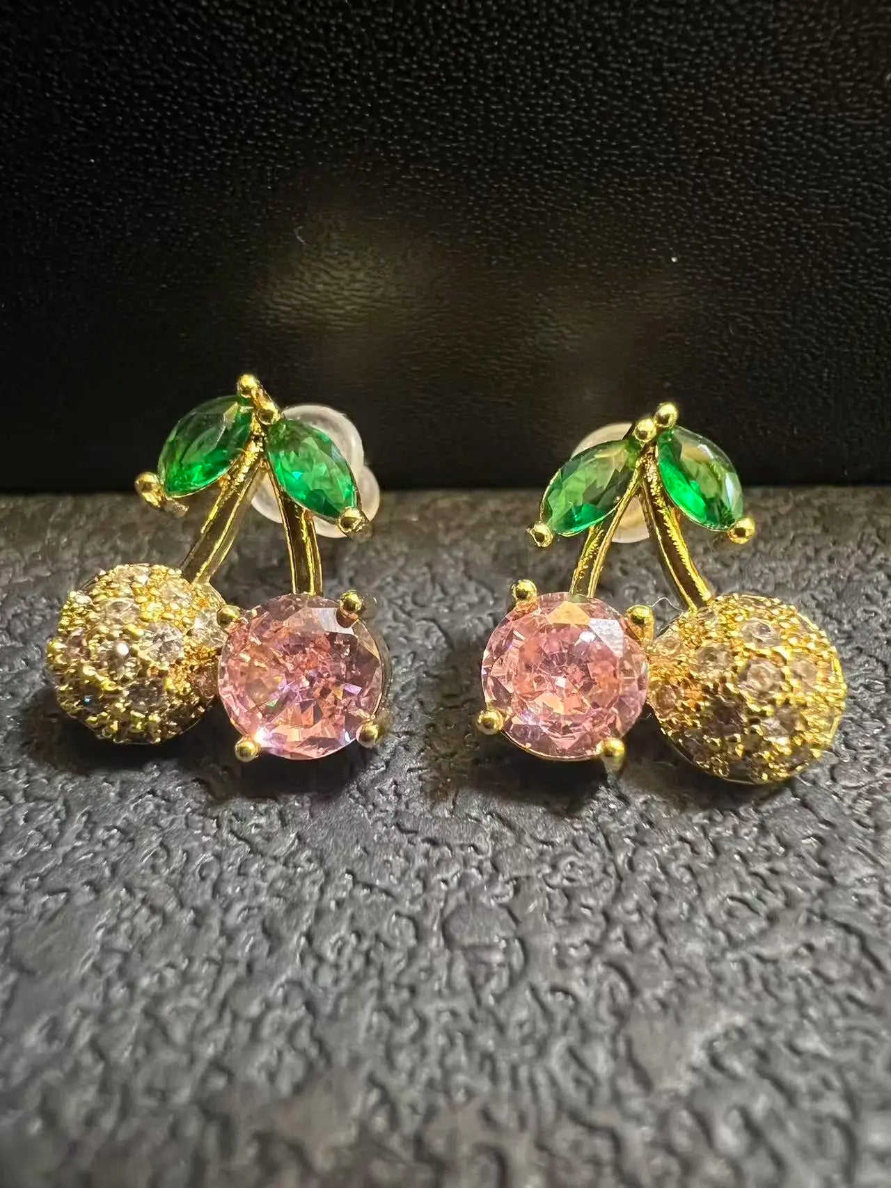 Nugget Heart  Stud Earrings
