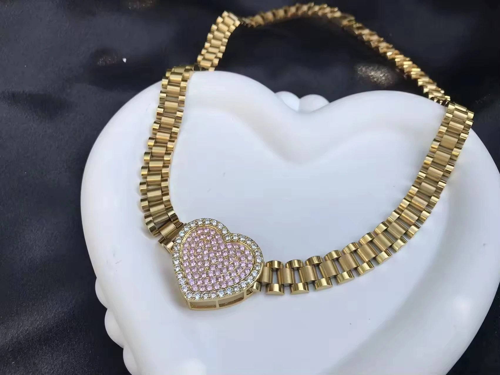 Nugget Rollie Chain Diamond CZ Heart Frame Pendant Necklace