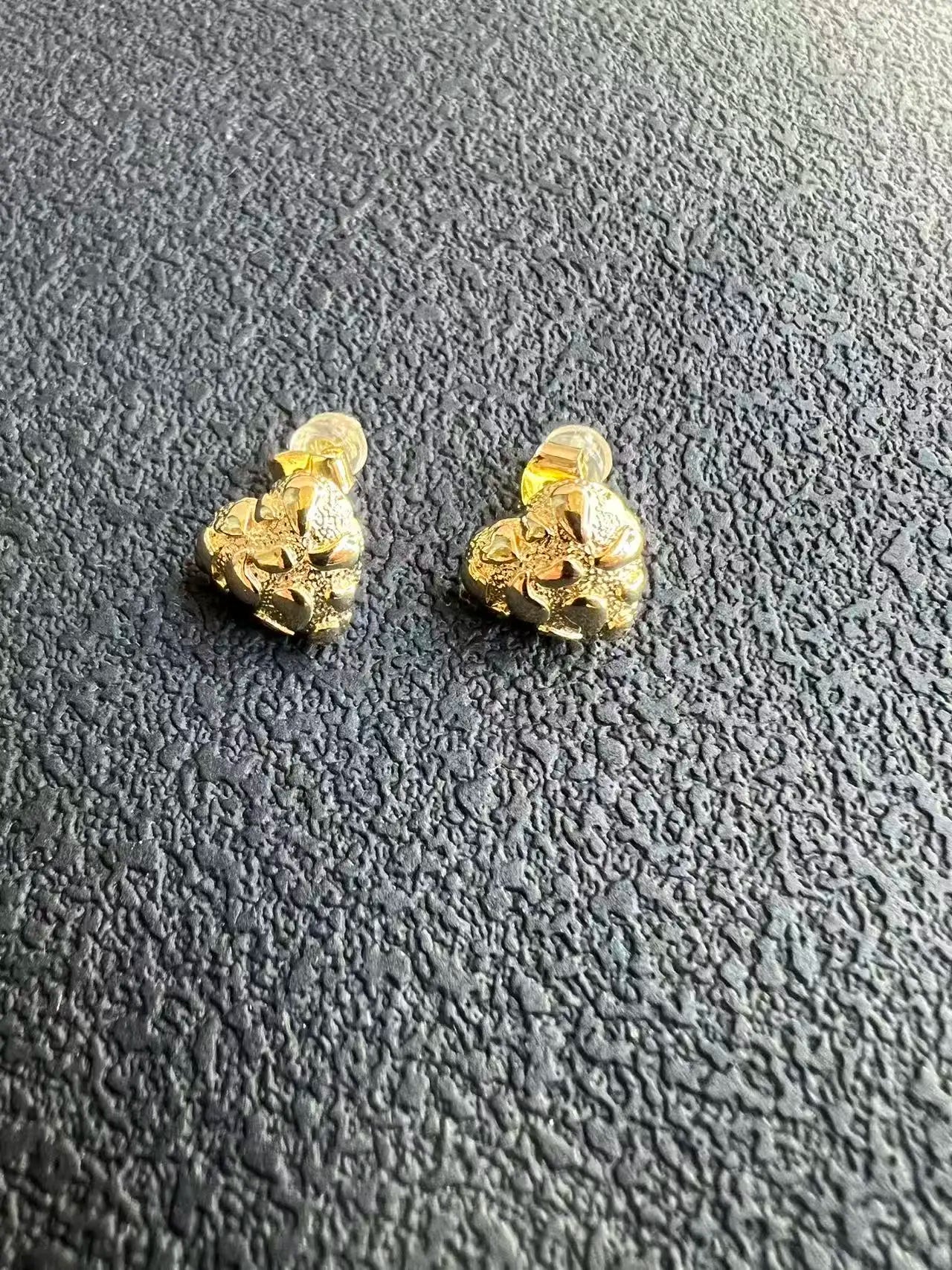 Nugget Heart  Stud Earrings