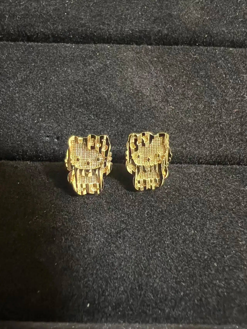 Nugget Heart  Stud Earrings